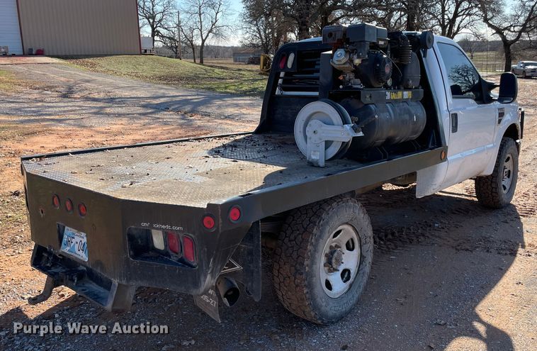 image for item MI9646 2008 Ford F350 Super Duty XL  flatbed pickup truck