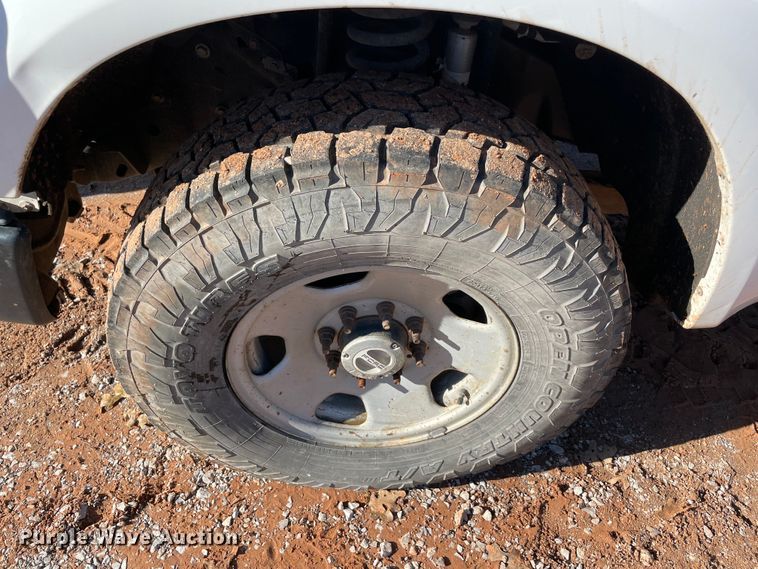 image for item MI9646 2008 Ford F350 Super Duty XL  flatbed pickup truck
