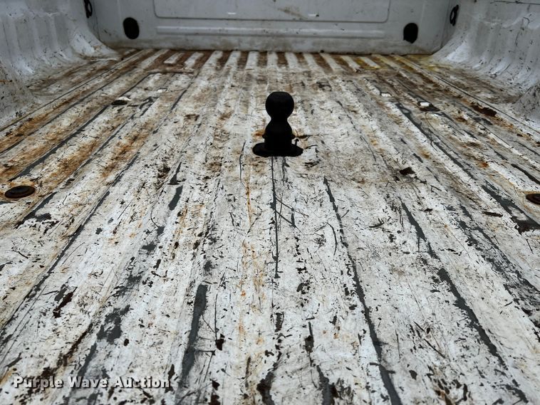 image for item MJ9226 2006 Ford F250 Super Duty XL  Crew Cab pickup truck