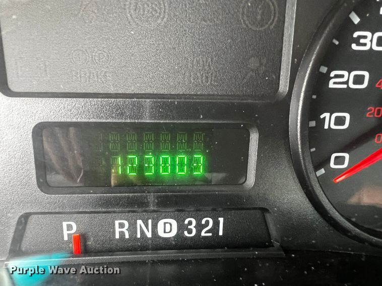 image for item MJ9226 2006 Ford F250 Super Duty XL  Crew Cab pickup truck