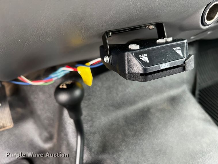 image for item MJ9226 2006 Ford F250 Super Duty XL  Crew Cab pickup truck