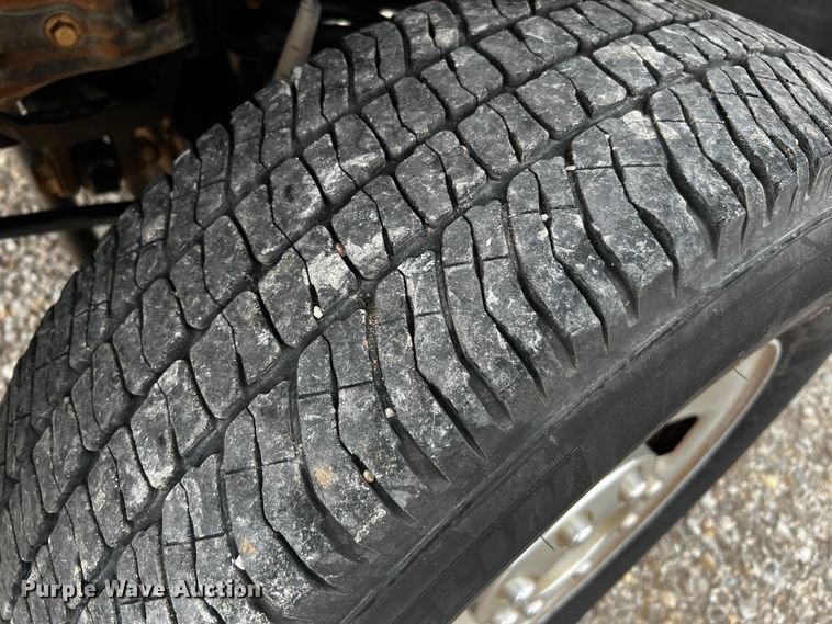 image for item MJ9226 2006 Ford F250 Super Duty XL  Crew Cab pickup truck