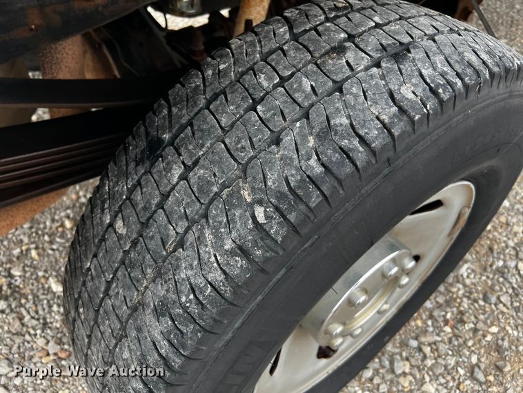 image for item MJ9226 2006 Ford F250 Super Duty XL  Crew Cab pickup truck