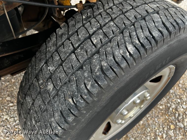 image for item MJ9226 2006 Ford F250 Super Duty XL  Crew Cab pickup truck