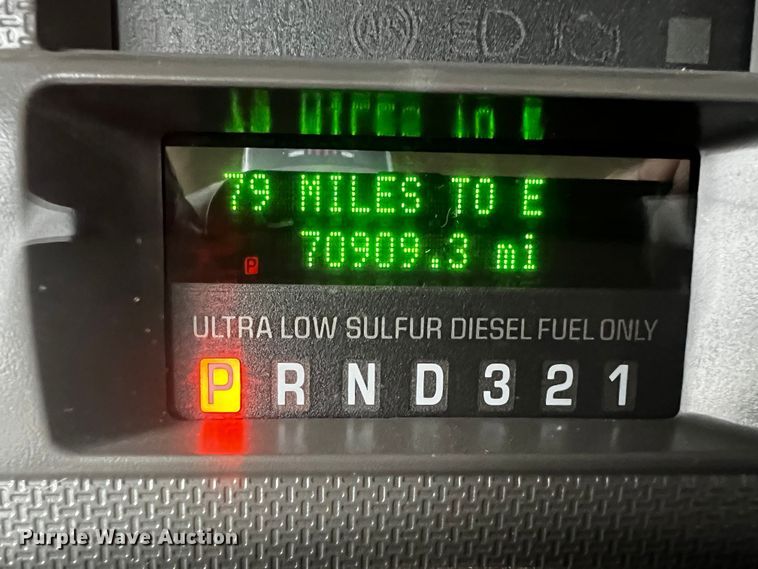 image for item MJ9227 2010 Ford F250 Super Duty XL  SuperCab pickup truck