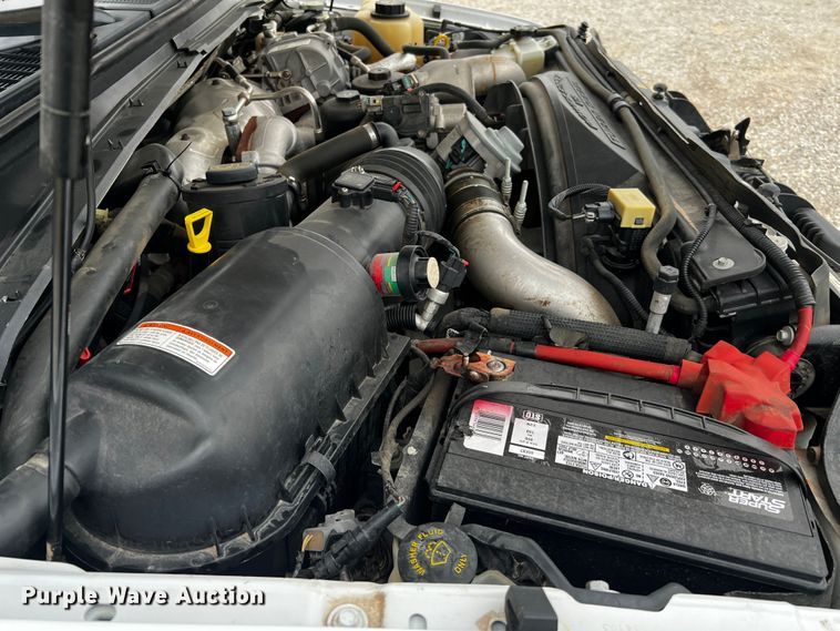 image for item MJ9227 2010 Ford F250 Super Duty XL  SuperCab pickup truck