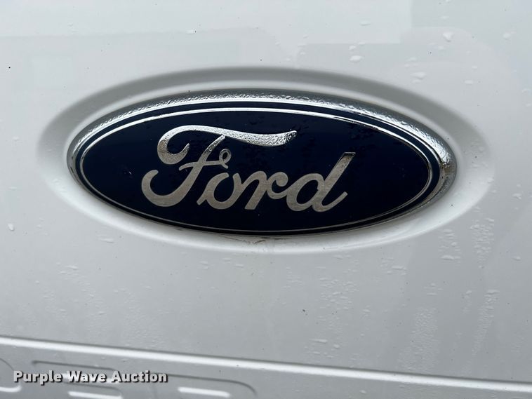 image for item MJ9227 2010 Ford F250 Super Duty XL  SuperCab pickup truck