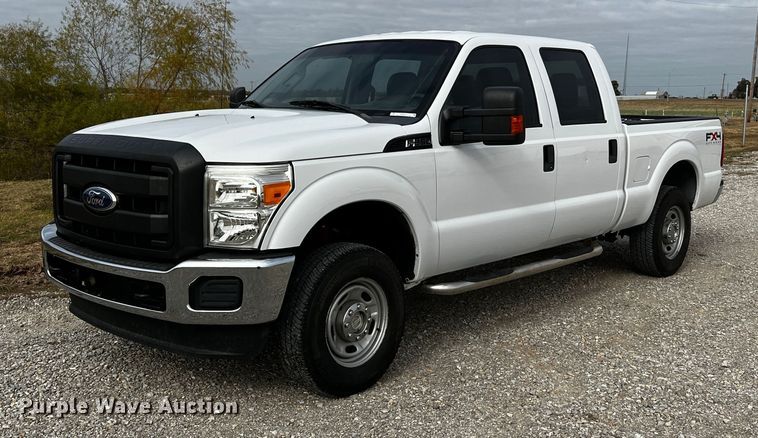 image for item MJ9233 2011 Ford F250 Super Duty XL  Crew Cab pickup truck