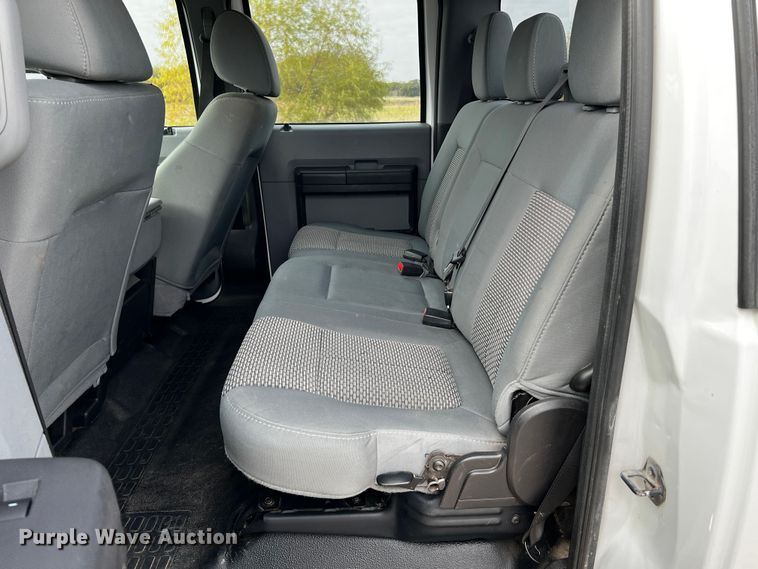 image for item MJ9233 2011 Ford F250 Super Duty XL  Crew Cab pickup truck