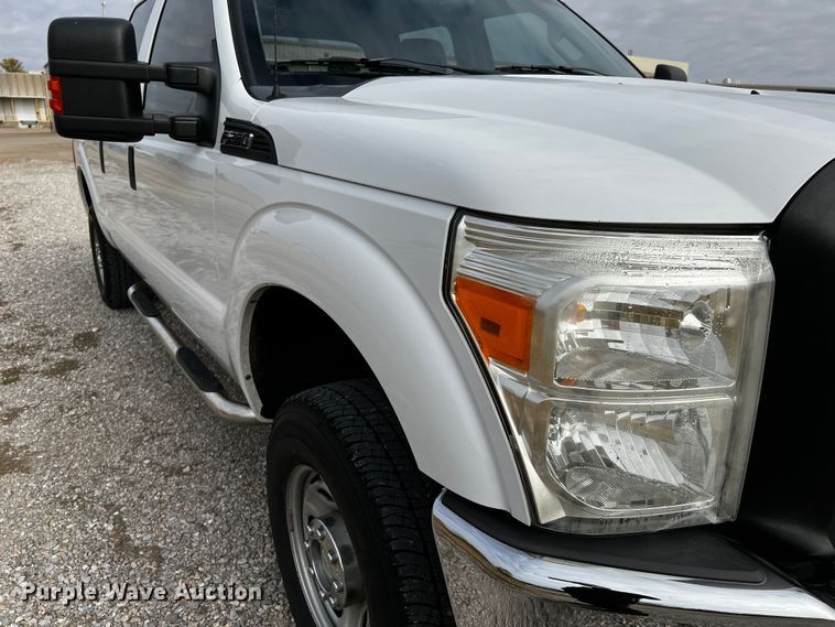 image for item MJ9233 2011 Ford F250 Super Duty XL  Crew Cab pickup truck