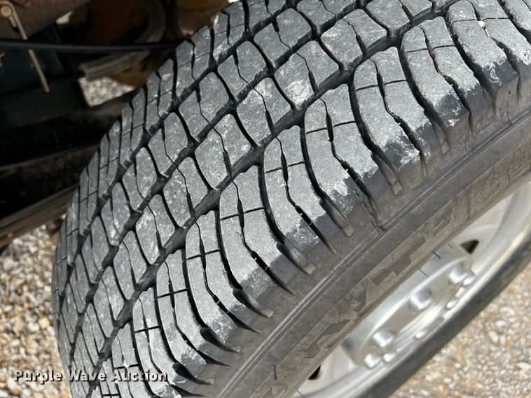 image for item MJ9233 2011 Ford F250 Super Duty XL  Crew Cab pickup truck