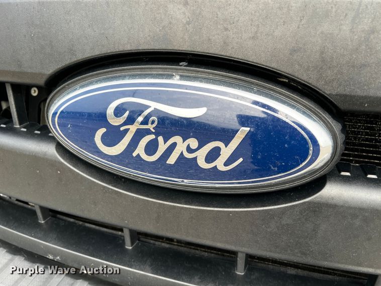 image for item MJ9233 2011 Ford F250 Super Duty XL  Crew Cab pickup truck