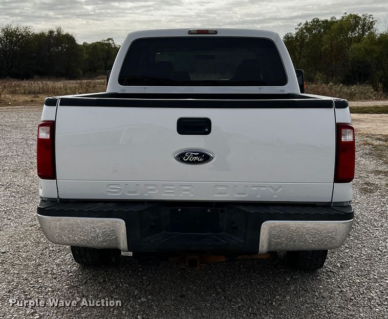 image for item MJ9236 2010 Ford F250 Super Duty XLT  Crew Cab pickup truck