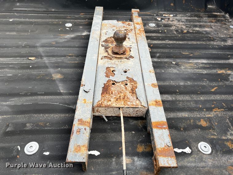 image for item MJ9236 2010 Ford F250 Super Duty XLT  Crew Cab pickup truck