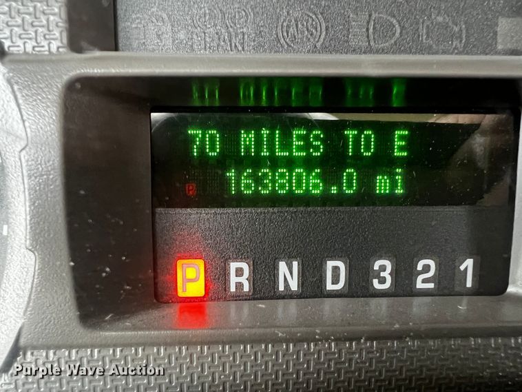 image for item MJ9236 2010 Ford F250 Super Duty XLT  Crew Cab pickup truck