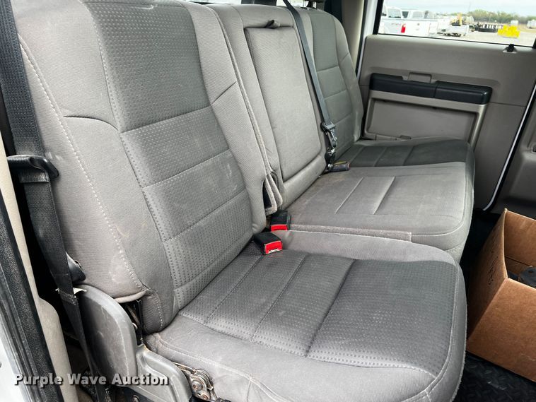 image for item MJ9236 2010 Ford F250 Super Duty XLT  Crew Cab pickup truck