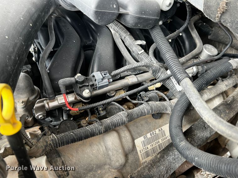 image for item MJ9236 2010 Ford F250 Super Duty XLT  Crew Cab pickup truck