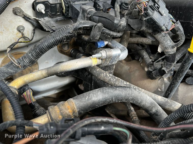 image for item MJ9236 2010 Ford F250 Super Duty XLT  Crew Cab pickup truck