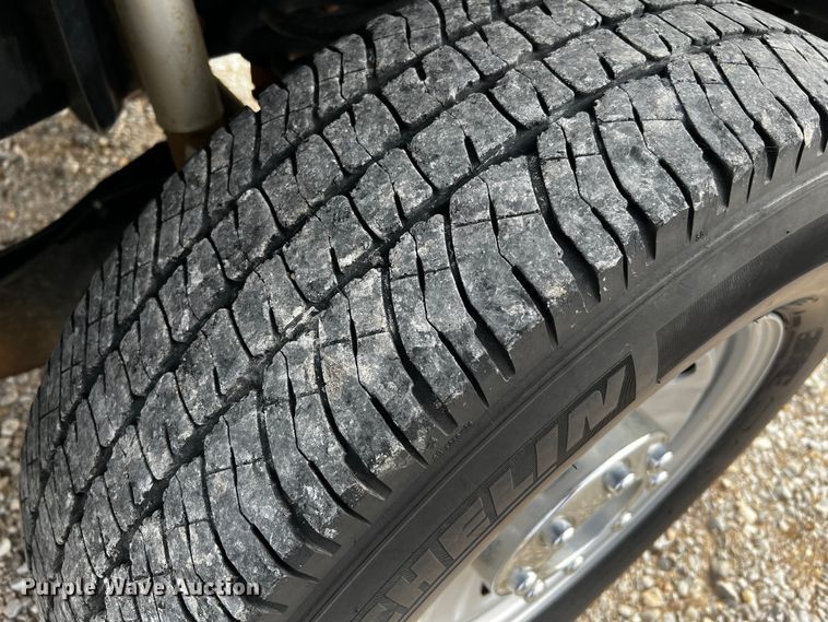 image for item MJ9236 2010 Ford F250 Super Duty XLT  Crew Cab pickup truck