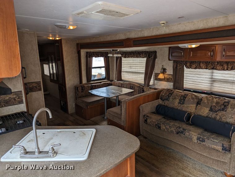 image for item MJ9238 2011 Keystone Cougar CG31SQB11  camper