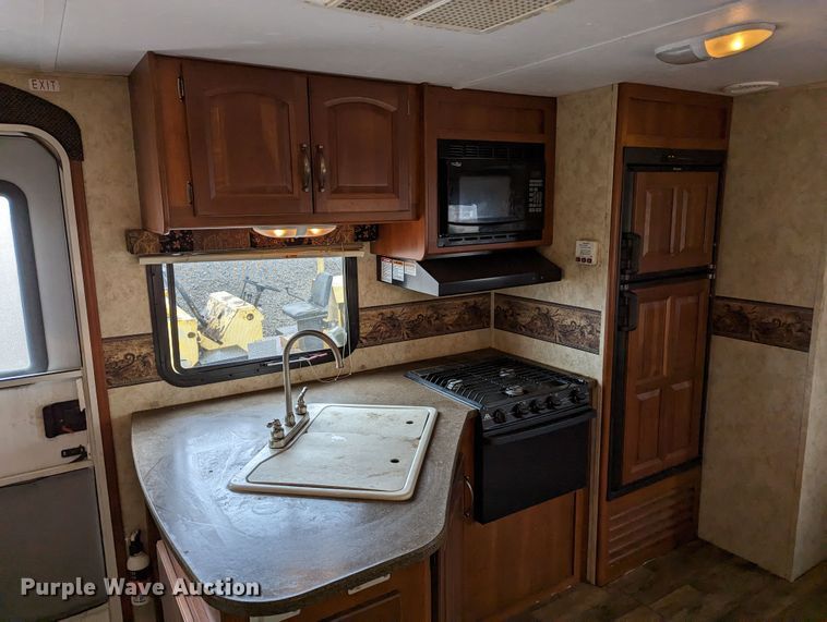 image for item MJ9238 2011 Keystone Cougar CG31SQB11  camper