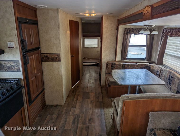 image for item MJ9238 2011 Keystone Cougar CG31SQB11  camper