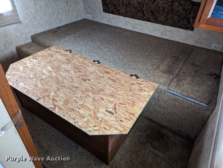 image for item MJ9238 2011 Keystone Cougar CG31SQB11  camper