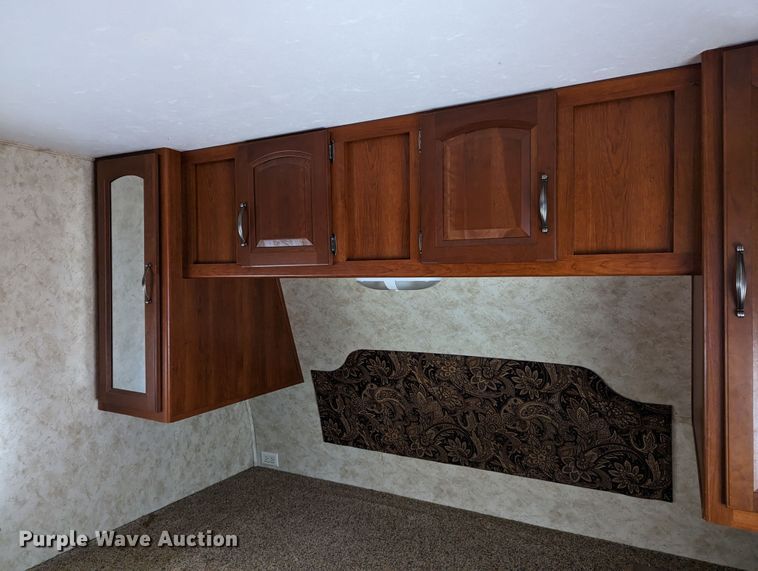 image for item MJ9238 2011 Keystone Cougar CG31SQB11  camper