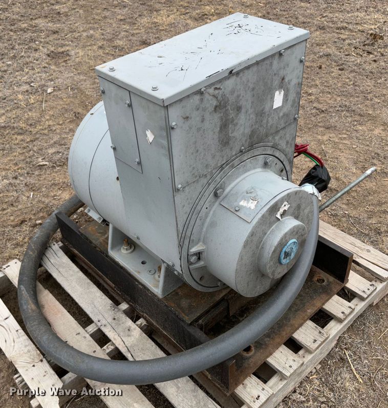Lima Mac 360MDL00601 generator in Englewood, KS Item MJ9257 sold