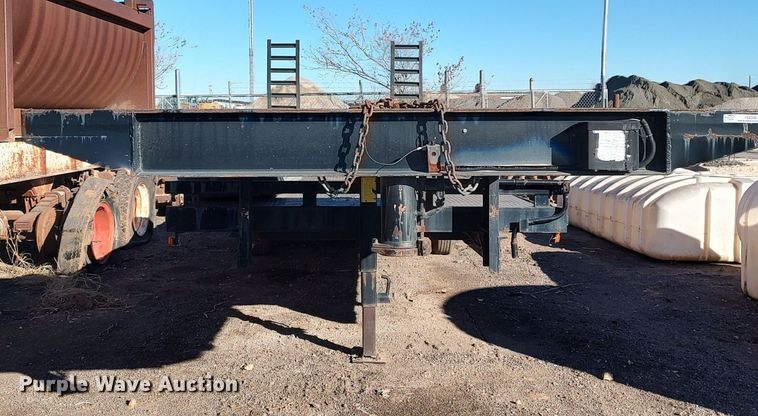 image for item MJ9280 2001 International  drop deck equipment trailer