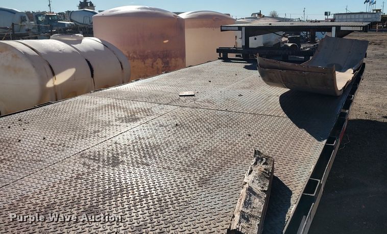 image for item MJ9280 2001 International  drop deck equipment trailer