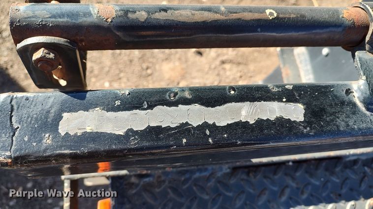 image for item MJ9280 2001 International  drop deck equipment trailer