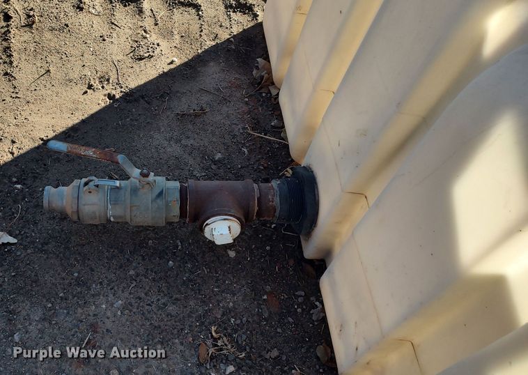 image for item MJ9281 Poly tank