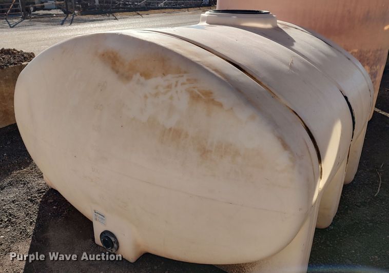 image for item MJ9282 Poly tank