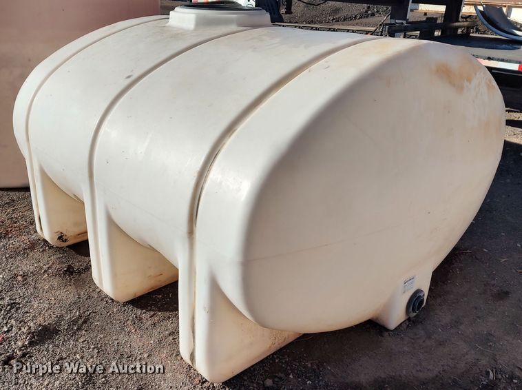 image for item MJ9282 Poly tank