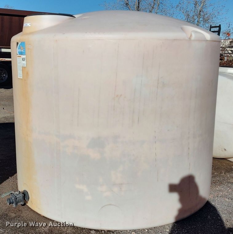 image for item MJ9283 Poly tank