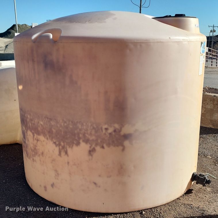 image for item MJ9283 Poly tank