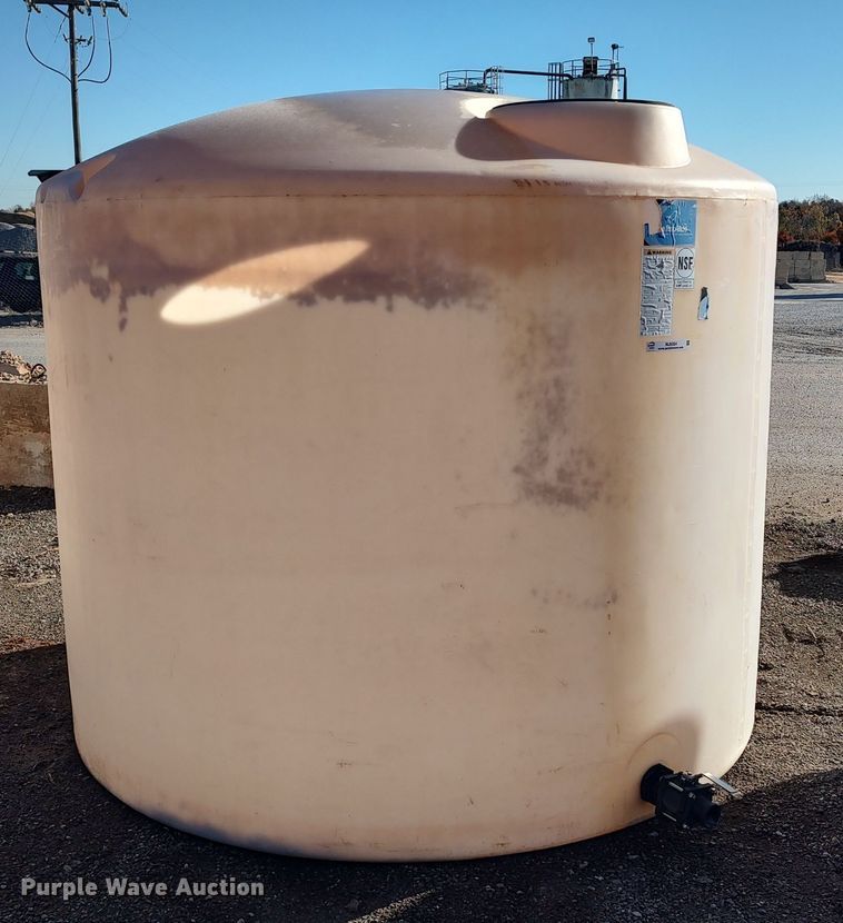 image for item MJ9284 Poly tank