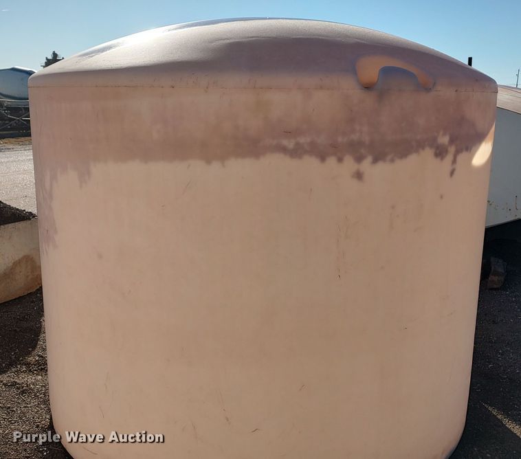 image for item MJ9284 Poly tank