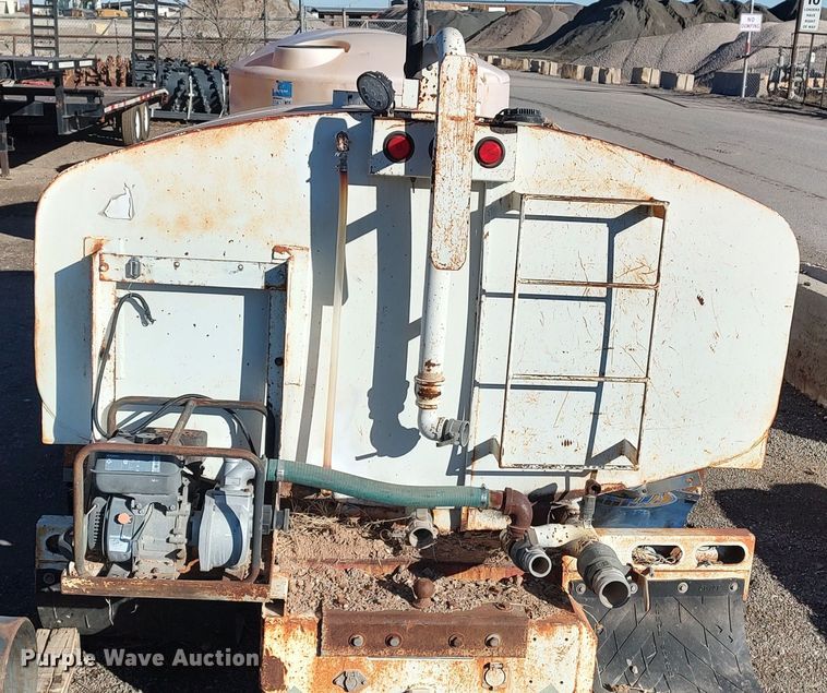 image for item MJ9285 Water tank bed