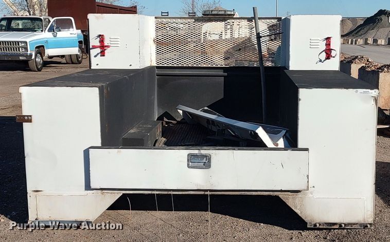 image for item MJ9290 Stahl  utility bed