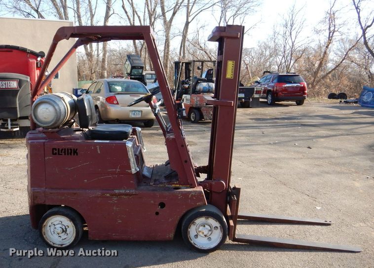 image for item MJ9886 Clark C40B IH40  forklift