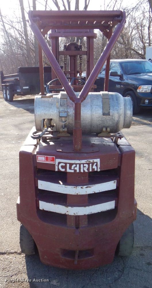 image for item MJ9886 Clark C40B IH40  forklift
