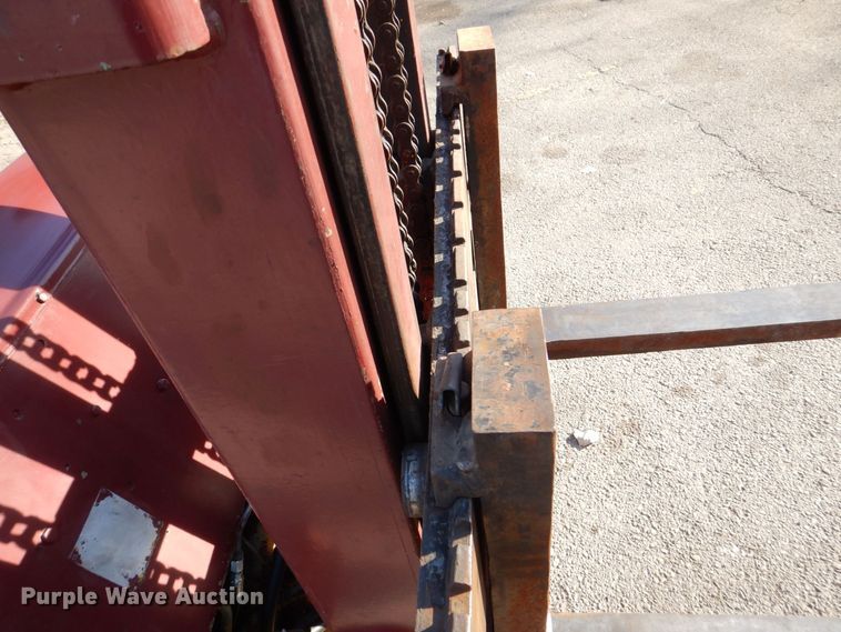 image for item MJ9886 Clark C40B IH40  forklift