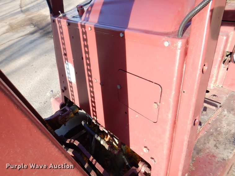 image for item MJ9886 Clark C40B IH40  forklift