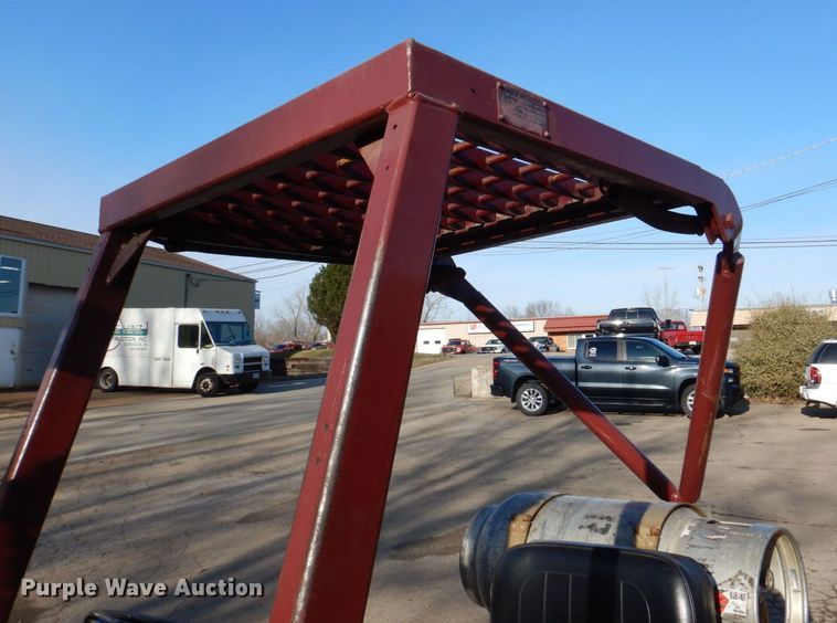 image for item MJ9886 Clark C40B IH40  forklift