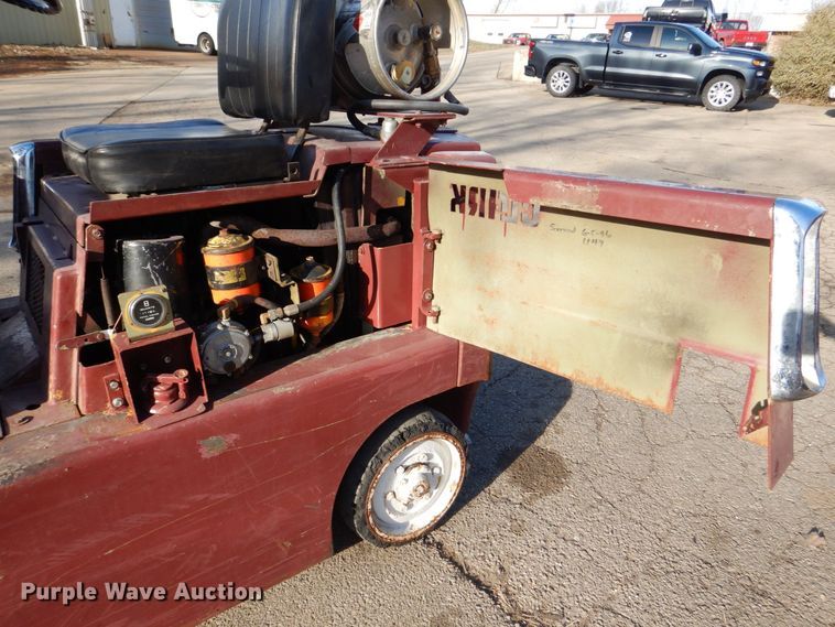 image for item MJ9886 Clark C40B IH40  forklift