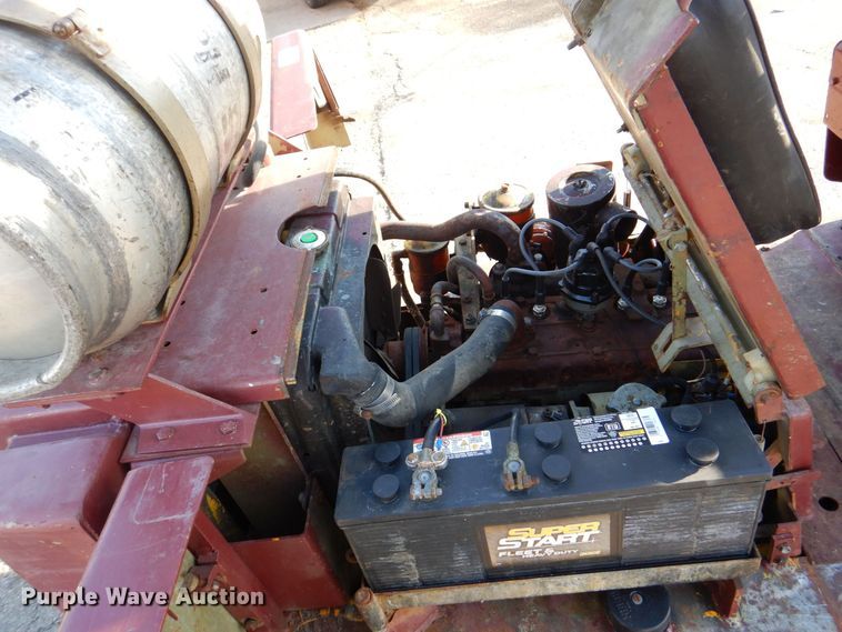 image for item MJ9886 Clark C40B IH40  forklift