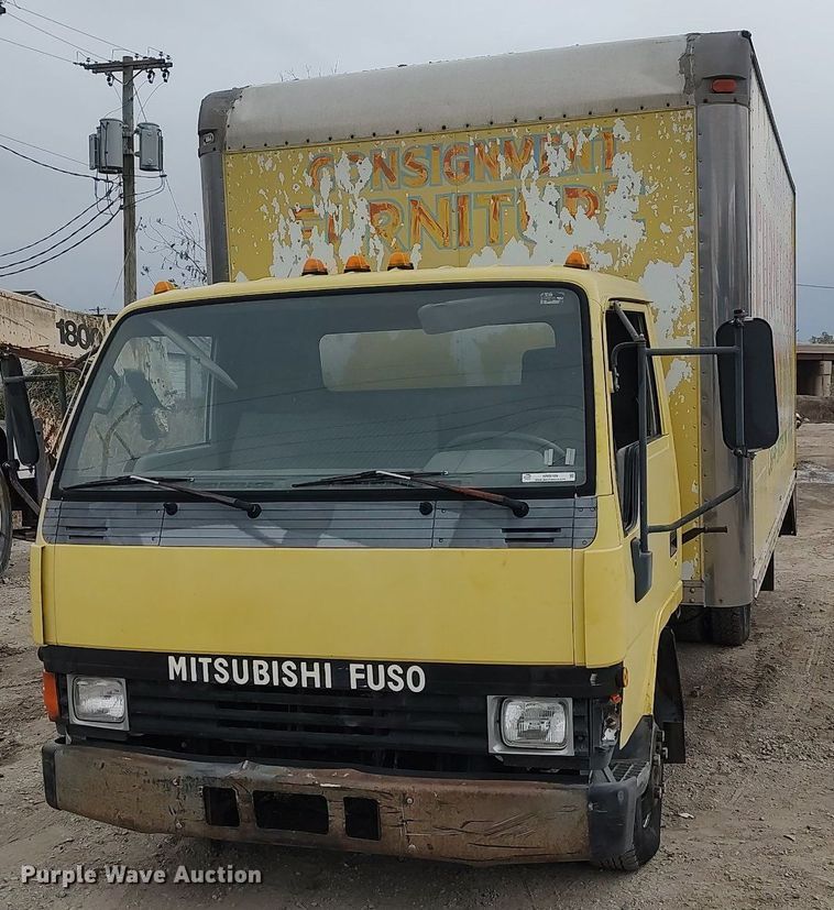 1995 Mitsubishi FUSO box truck in Tulsa, OK | Item MM9789 sold | Purple ...