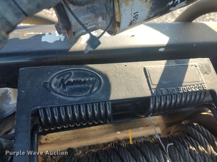 image for item MM9800 Xtreme Manufacturing  hydratail flatbed